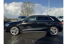 25/25 Audi A3 TFSIe 40 S line Petrol Plug-in Hybrid S Tronic 204 ps