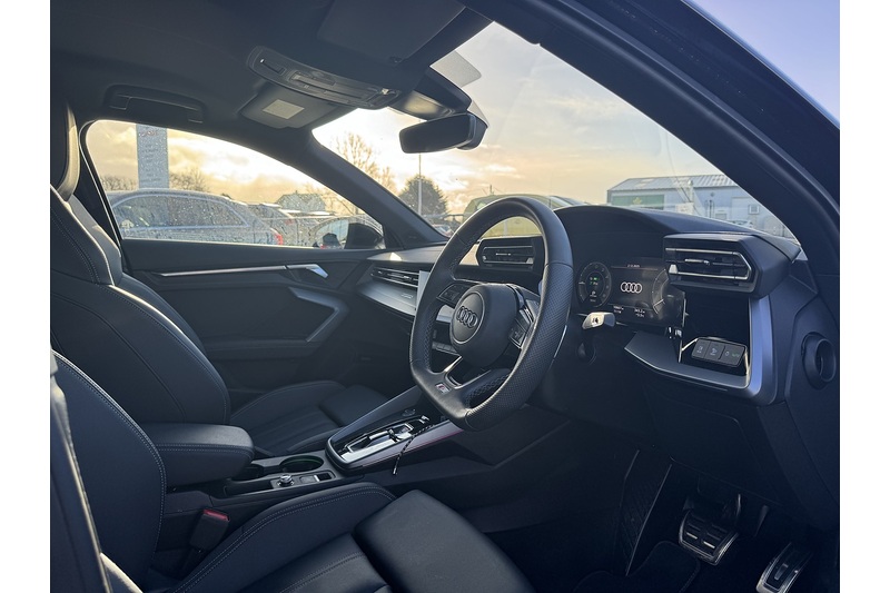 Audi 1.5 TFSIe 40 S line Sportback 5dr Petrol Plug-in Hybrid S Tronic Euro 6 (s/s) 17.9kWh (204 ps)