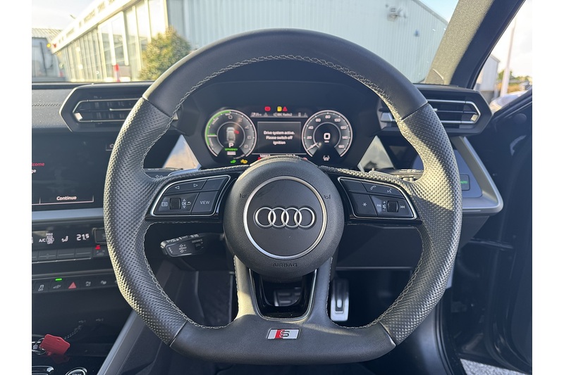 Audi 1.5 TFSIe 40 S line Sportback 5dr Petrol Plug-in Hybrid S Tronic Euro 6 (s/s) 17.9kWh (204 ps)