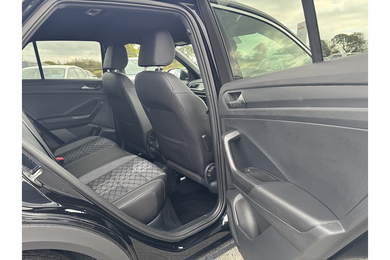 Volkswagen 1.5 TSI R-Line SUV 5dr Petrol DSG Euro 6 (s/s) (150 ps)