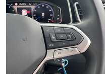 24/24 Volkswagen T-Roc TSI R-Line