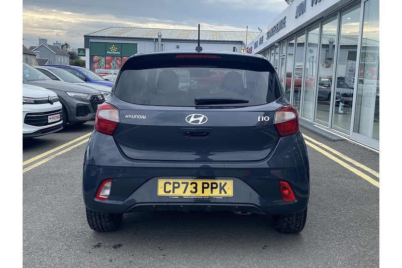 Hyundai Premium Hatchback 1.2 Manual Petrol