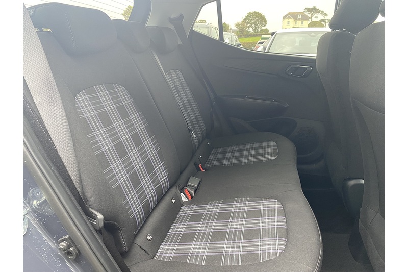 Hyundai Premium Hatchback 1.2 Manual Petrol