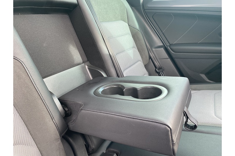 Volkswagen 2.0 TDI R-Line SUV 5dr Diesel DSG 4Motion Euro 6 (s/s) (150 ps)