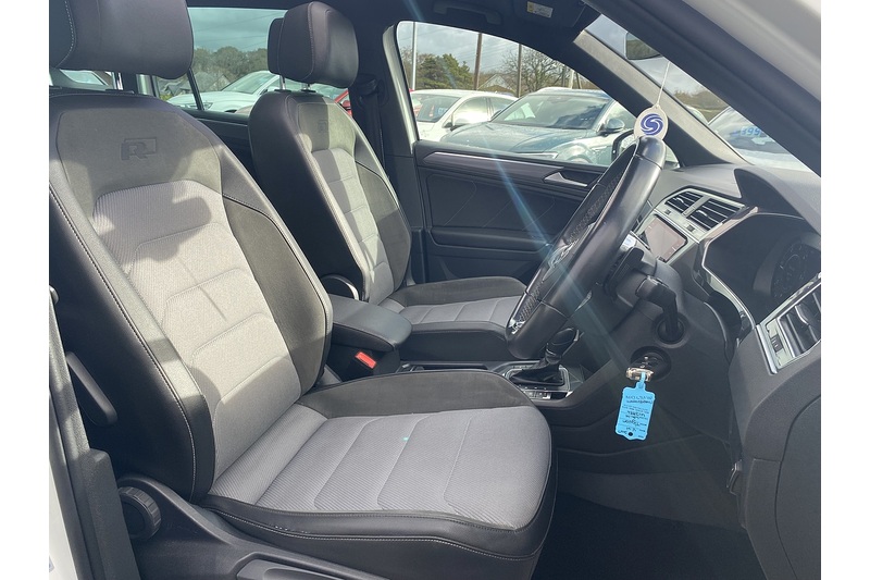 Volkswagen 2.0 TDI R-Line SUV 5dr Diesel DSG 4Motion Euro 6 (s/s) (150 ps)