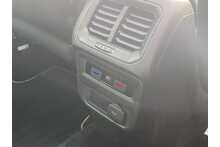 17/67 Volkswagen Tiguan R-Line 2.0 TDI 4Motion DSG
