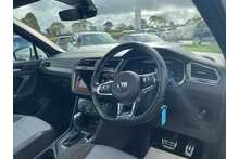17/67 Volkswagen Tiguan R-Line 2.0 TDI 4Motion DSG