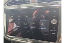 17/67 Volkswagen Tiguan R-Line 2.0 TDI 4Motion DSG