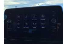 23/23 Volkswagen T-Roc 1.5 TSI R-Line