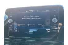 23/23 Volkswagen T-Roc 1.5 TSI R-Line