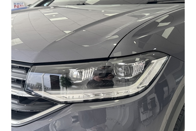 Volkswagen 1.0 TSI Black Edition SUV 5dr Petrol DSG Euro 6 (s/s) (110 ps)