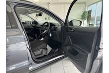23/73 Volkswagen T-Cross 1.0 TSI Black Edition DSG 110 ps