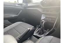 22/72 Volkswagen T-Cross 1.0 TSI R-Line DSG 110 ps