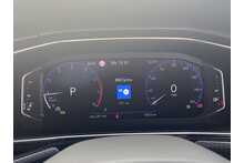 22/72 Volkswagen T-Cross 1.0 TSI R-Line DSG 110 ps