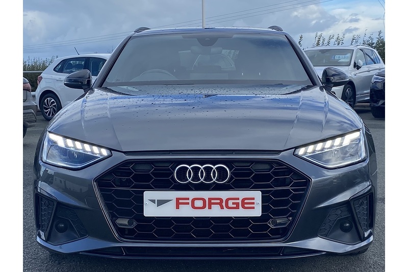 Audi 2.0 TDI 35 Black Edition Estate 5dr Diesel S Tronic Euro 6 (s/s) (163 ps)