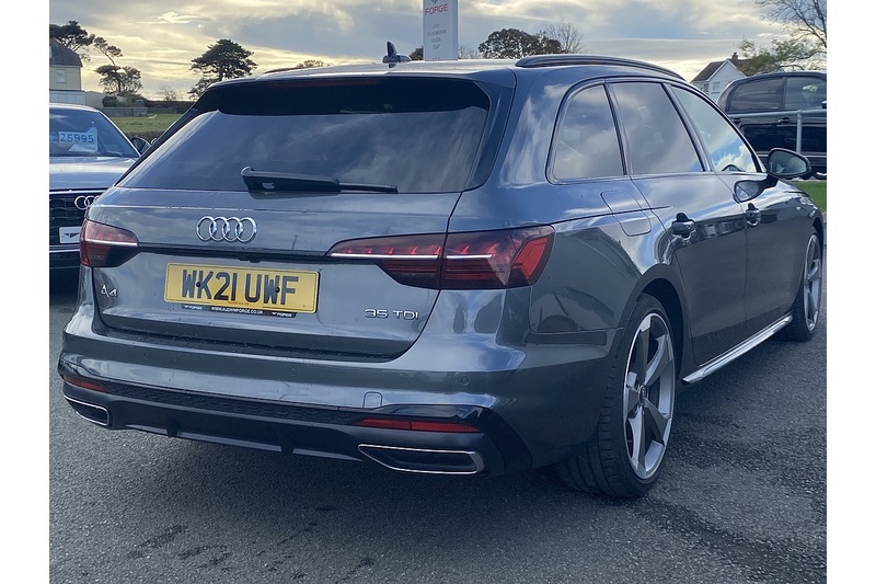 Audi 2.0 TDI 35 Black Edition Estate 5dr Diesel S Tronic Euro 6 (s/s) (163 ps)