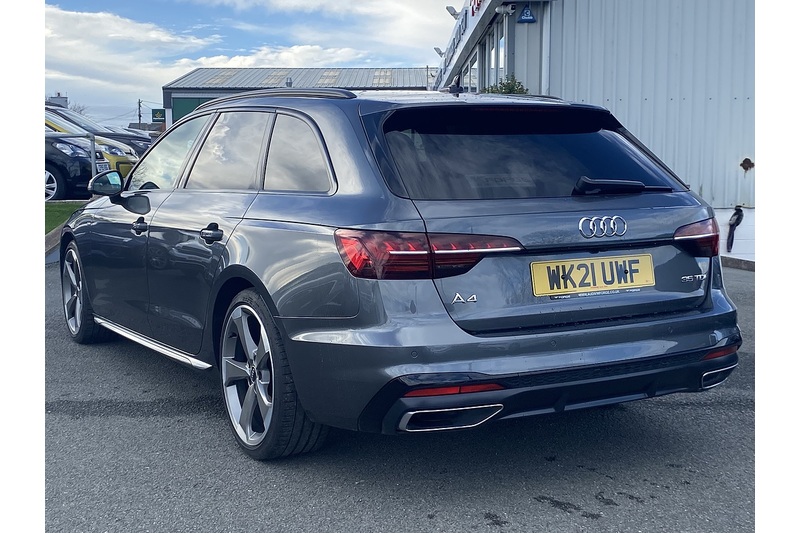 Audi 2.0 TDI 35 Black Edition Estate 5dr Diesel S Tronic Euro 6 (s/s) (163 ps)