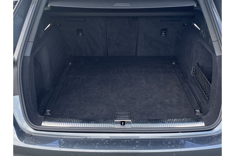 Audi 2.0 TDI 35 Black Edition Estate 5dr Diesel S Tronic Euro 6 (s/s) (163 ps)