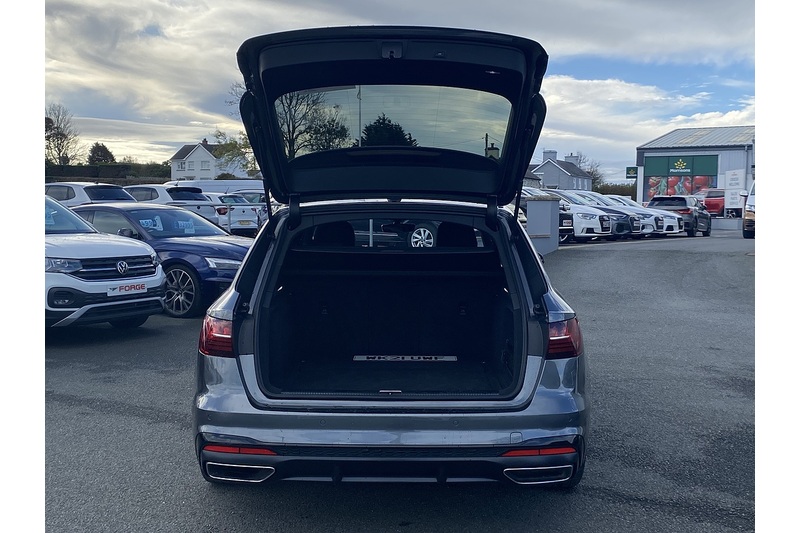 Audi 2.0 TDI 35 Black Edition Estate 5dr Diesel S Tronic Euro 6 (s/s) (163 ps)