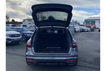 21/21 Audi A4 Avant 2.0 Black Edition Diesel S Tronic 163 ps