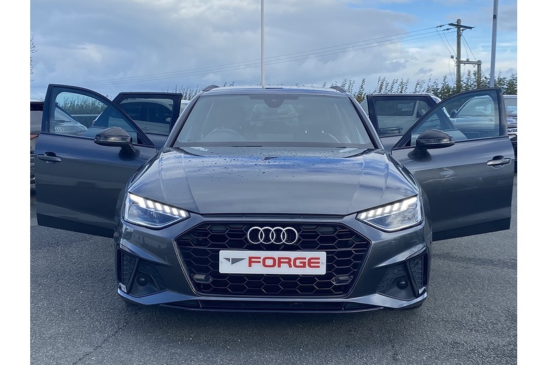 Audi 2.0 TDI 35 Black Edition Estate 5dr Diesel S Tronic Euro 6 (s/s) (163 ps)