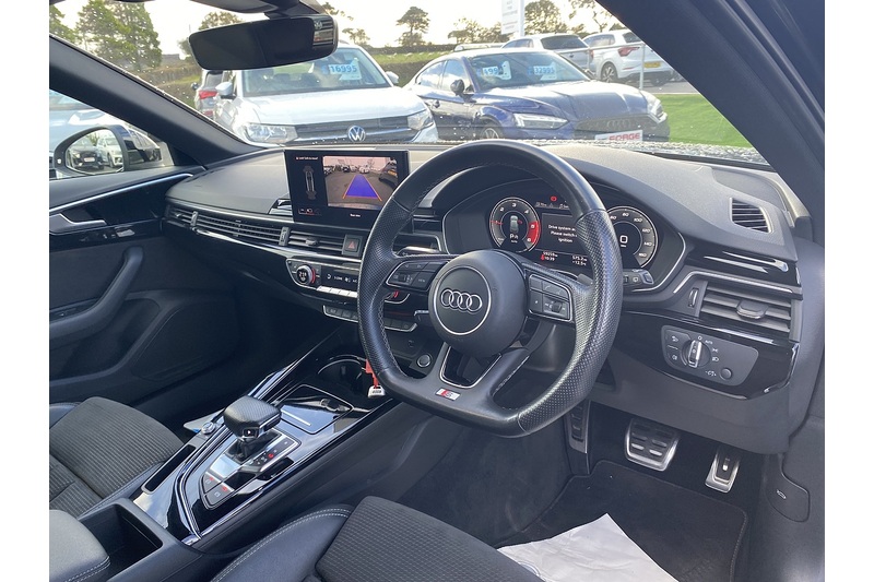 Audi 2.0 TDI 35 Black Edition Estate 5dr Diesel S Tronic Euro 6 (s/s) (163 ps)