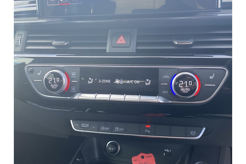 Audi 2.0 TDI 35 Black Edition Estate 5dr Diesel S Tronic Euro 6 (s/s) (163 ps)