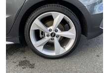 21/21 Audi A3 TFSI 35 S line S Tronic 150 ps