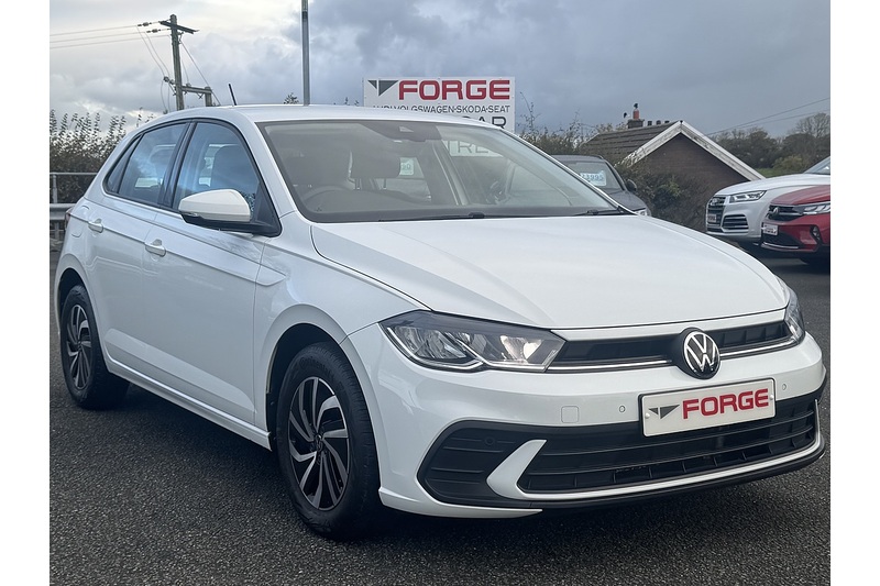 Volkswagen 1.0 TSI Life Hatchback 5dr Petrol Manual Euro 6 (s/s) (95 ps)