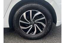 21/71 Volkswagen Polo 1.0 TSI Life Manual 95 ps