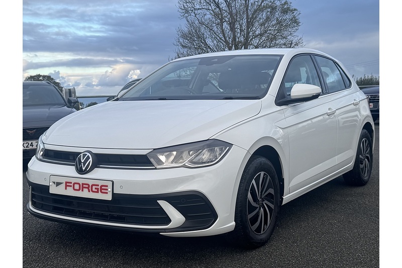 Volkswagen 1.0 TSI Life Hatchback 5dr Petrol Manual Euro 6 (s/s) (95 ps)