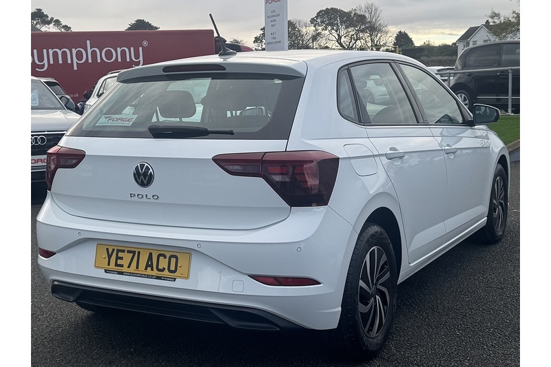 Volkswagen 1.0 TSI Life Hatchback 5dr Petrol Manual Euro 6 (s/s) (95 ps)