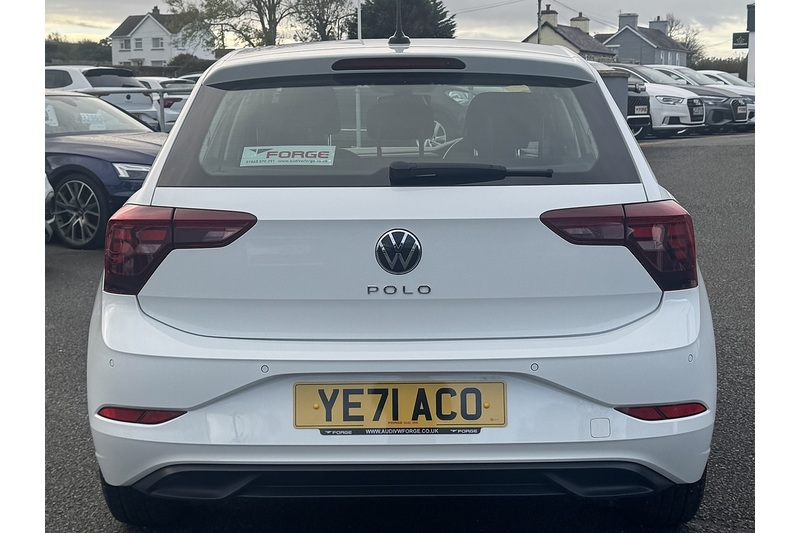 Volkswagen 1.0 TSI Life Hatchback 5dr Petrol Manual Euro 6 (s/s) (95 ps)