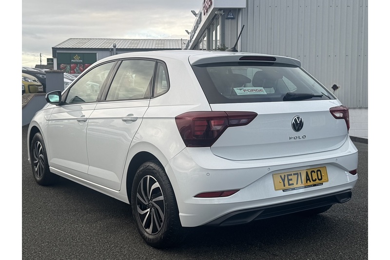 Volkswagen 1.0 TSI Life Hatchback 5dr Petrol Manual Euro 6 (s/s) (95 ps)