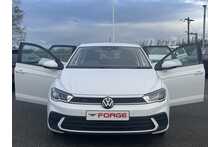 21/71 Volkswagen Polo 1.0 TSI Life Manual 95 ps