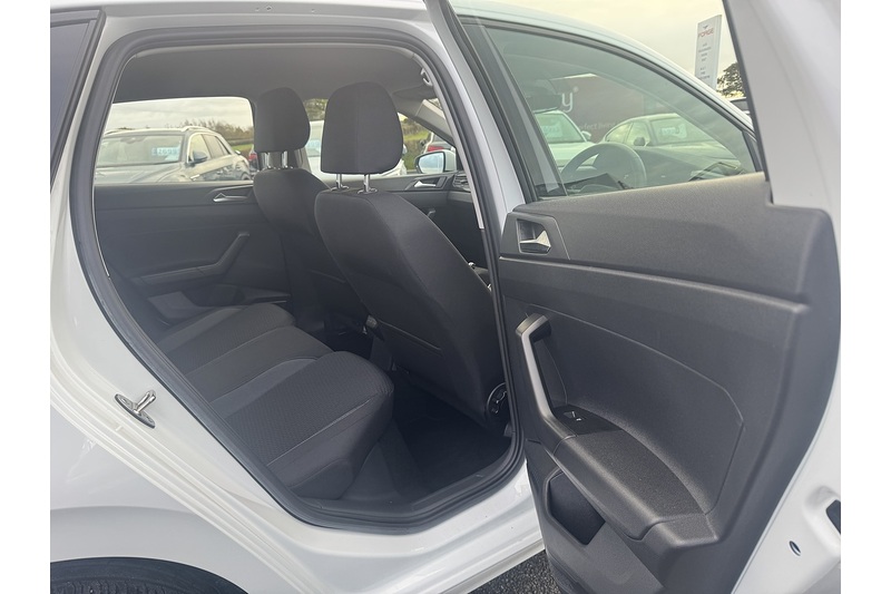 Volkswagen 1.0 TSI Life Hatchback 5dr Petrol Manual Euro 6 (s/s) (95 ps)