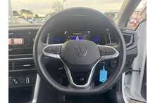 21/71 Volkswagen Polo 1.0 TSI Life Manual 95 ps