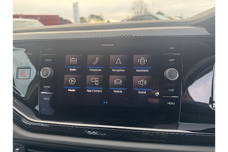 Volkswagen 1.0 TSI Life Hatchback 5dr Petrol Manual Euro 6 (s/s) (95 ps)