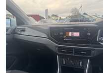 21/71 Volkswagen Polo 1.0 TSI Life Manual 95 ps