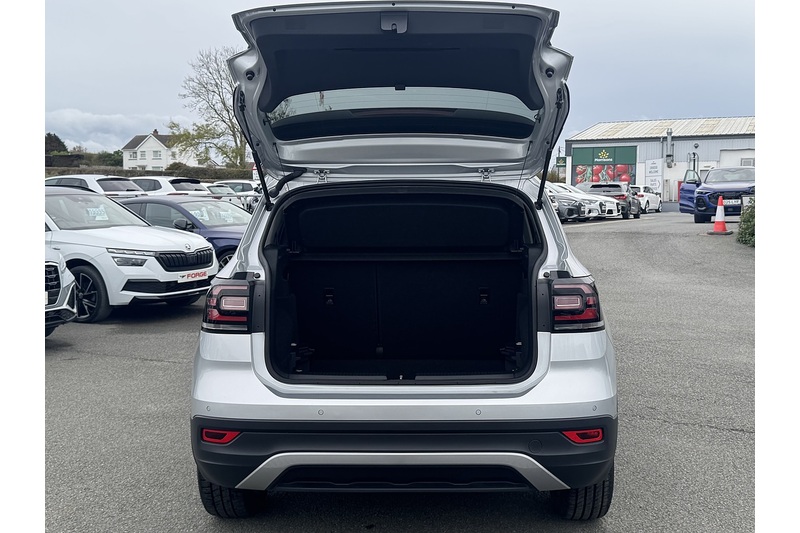 Volkswagen 1.0 TSI SEL SUV 5dr Petrol DSG Euro 6 (s/s) (110 ps)