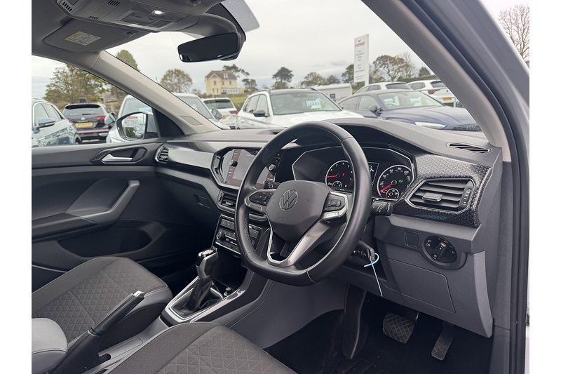 Volkswagen 1.0 TSI SEL SUV 5dr Petrol DSG Euro 6 (s/s) (110 ps)