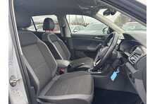 21/21 Volkswagen T-Cross TSI SEL 1.0 DSG 110 ps