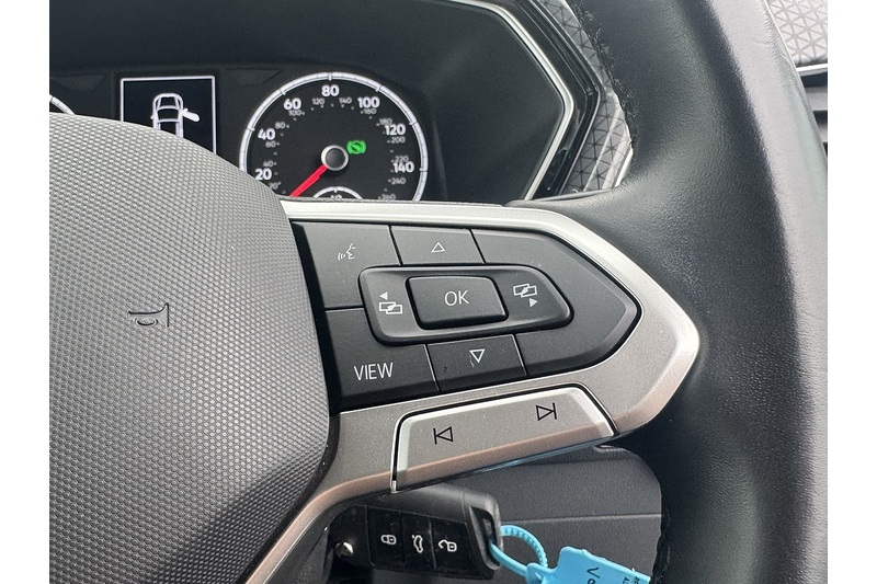 Volkswagen 1.0 TSI SEL SUV 5dr Petrol DSG Euro 6 (s/s) (110 ps)