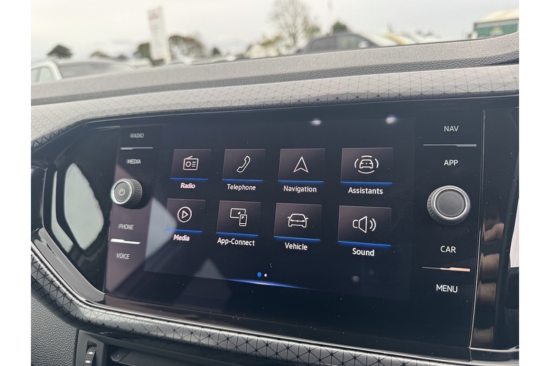 Volkswagen 1.0 TSI SEL SUV 5dr Petrol DSG Euro 6 (s/s) (110 ps)