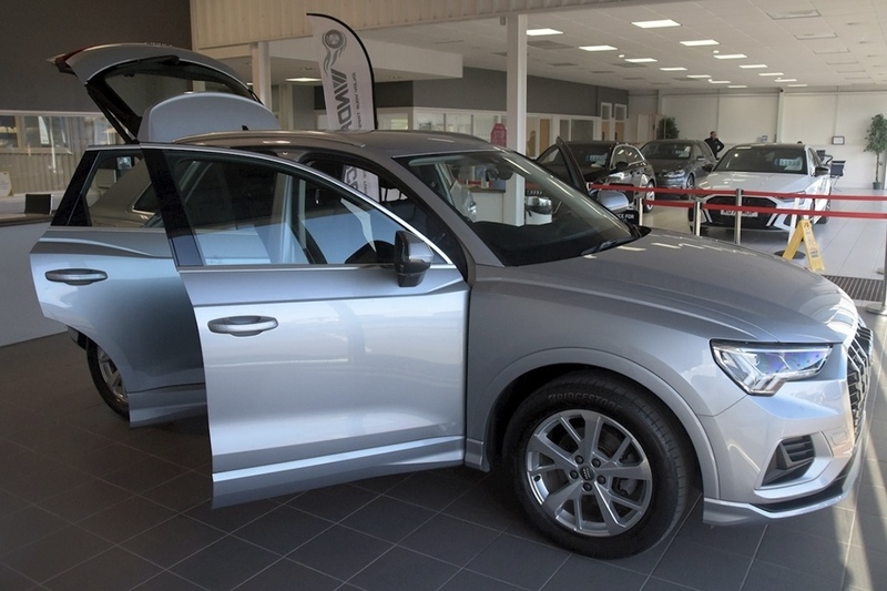 Audi 2.0 TDI 35 Sport SUV 5dr Diesel S Tronic Euro 6 (s/s) (150 ps)