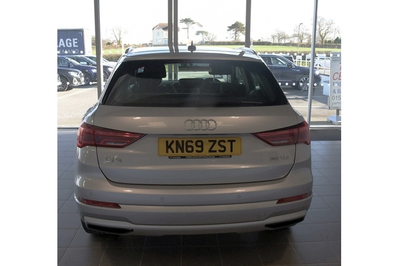 Audi 2.0 TDI 35 Sport SUV 5dr Diesel S Tronic Euro 6 (s/s) (150 ps)