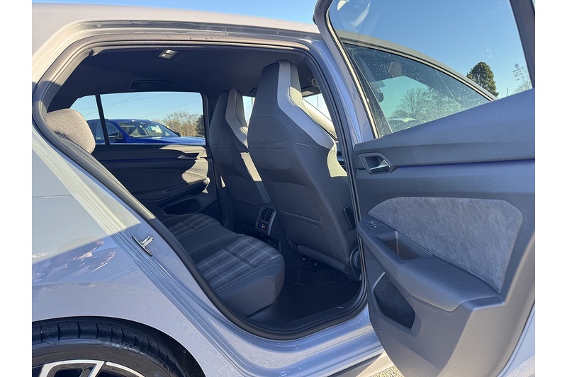 Volkswagen 2.0 TDI GTD Hatchback 5dr Diesel DSG Euro 6 (s/s) (200 ps)