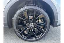 25/75 Volkswagen T-Roc TSI Black Edition Plus DSG 150 PS