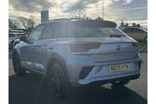25/75 Volkswagen T-Roc TSI Black Edition Plus DSG 150 PS