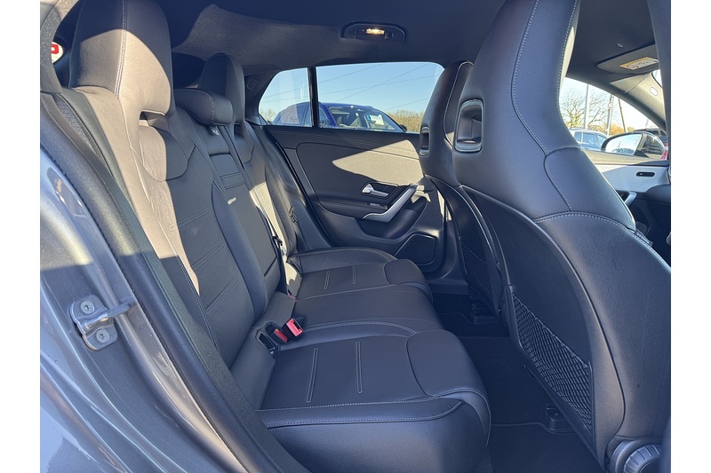 Mercedes-Benz 2.0 CLA220d AMG Line (Premium) Shooting Brake 5dr Diesel 8G-DCT Euro 6 (s/s) (190 ps)